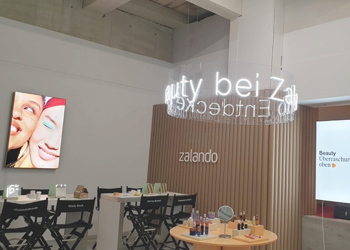 Leuchtrahmen indoor Zalando Pop Up Store Wien